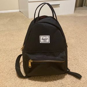 Mini Hershel backpack! Looks brand new